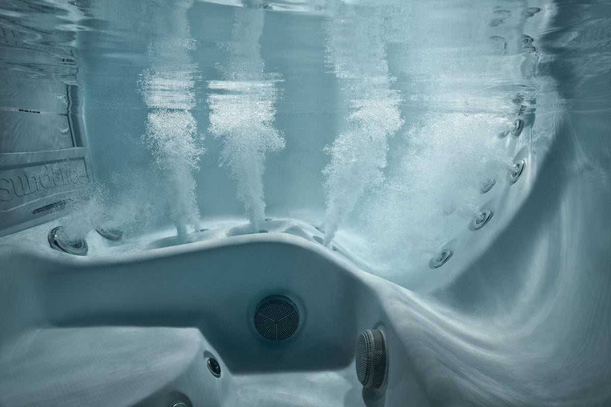 Tech Explained: CLEARRAY Active Oxygen (UV-C + Ozone)