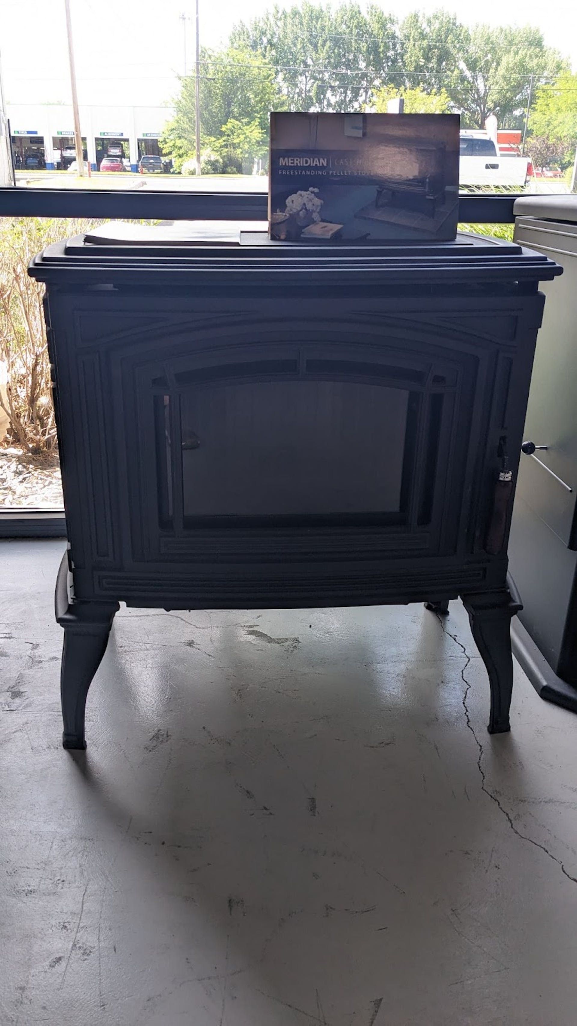 Meridian Cast Iron Pellet Freestanding Stove