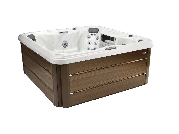 Chelsee 7 Person Hot Tub