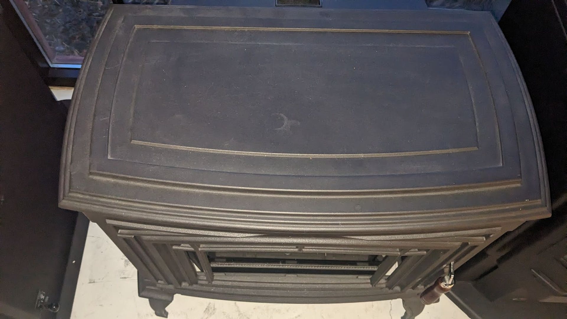 Meridian Cast Iron Pellet Freestanding Stove