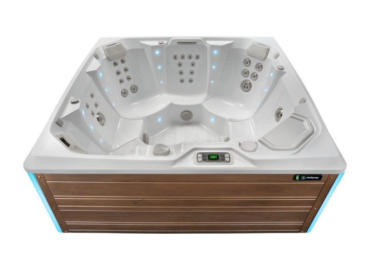 Flash 7 Person Hot Tub