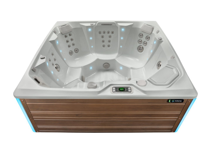 Flash 7 Person Hot Tub