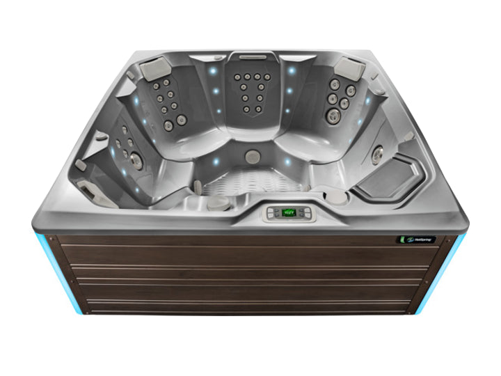 Flash 7 Person Hot Tub