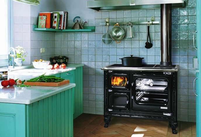 Preparedness Without the Panic: Heat, Food, Water, and Comfort When the Power Goes Out