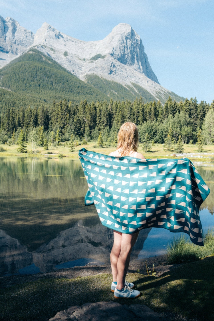 Nomadix Original Towel: Summit Green